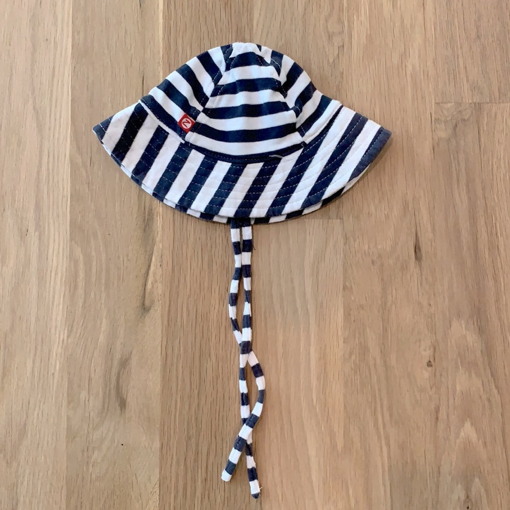 Zutano organic cotton soft tie on sun hat 12 mo